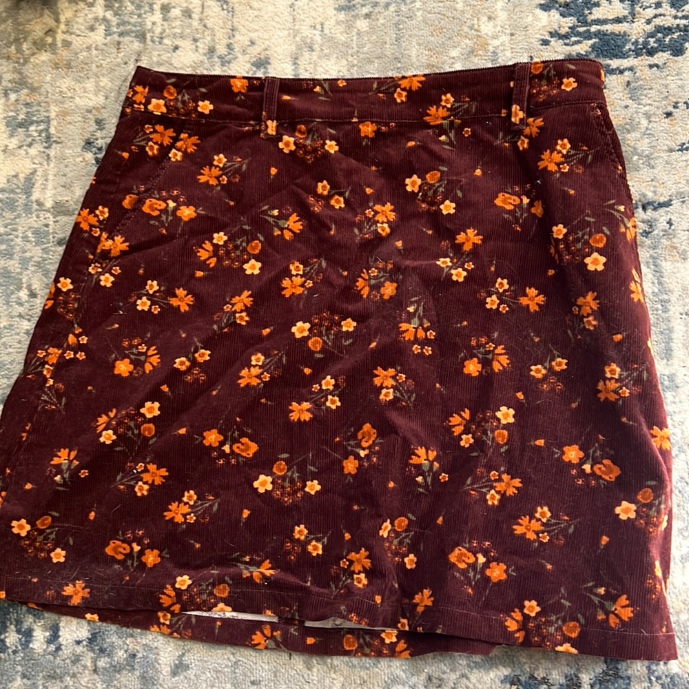 Corduroy Mini skirt with pockets